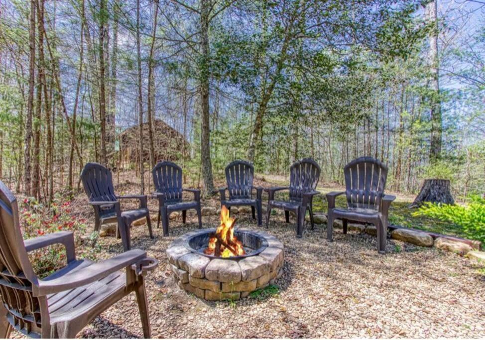 Lazy Bear Cabin Sevierville Bagian luar foto