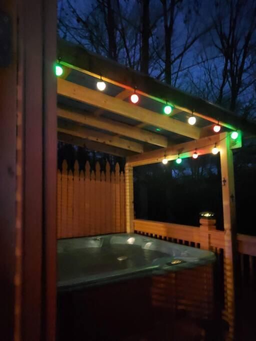 Lazy Bear Cabin Sevierville Bagian luar foto