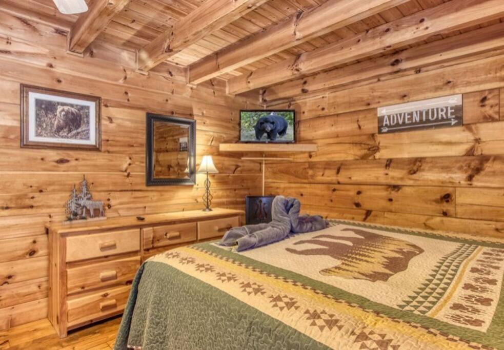 Lazy Bear Cabin Sevierville Bagian luar foto